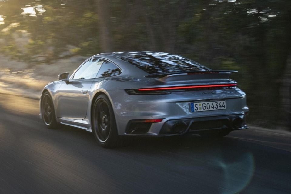 Porsche 911 Turbo S Coupe – Overseas model
