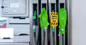 Panic buying sees more than 100 Victorian service stations run out of fuel