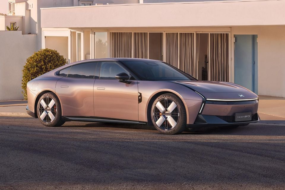 Xpeng P7