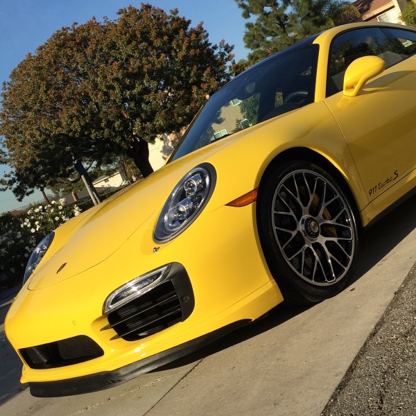 porsche turbo s yellow